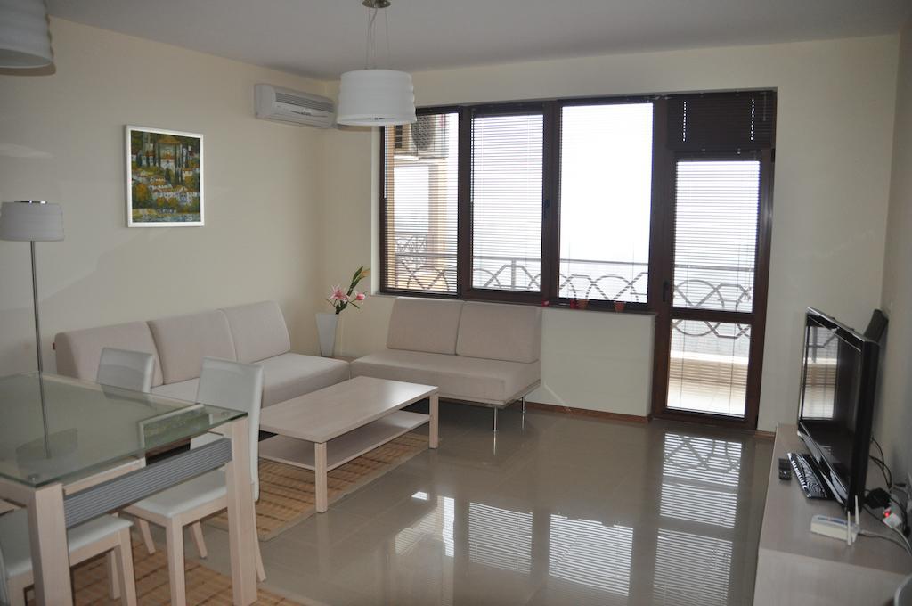 Lighthouse Golf Apart Complex&Villas Baltjik Rum bild